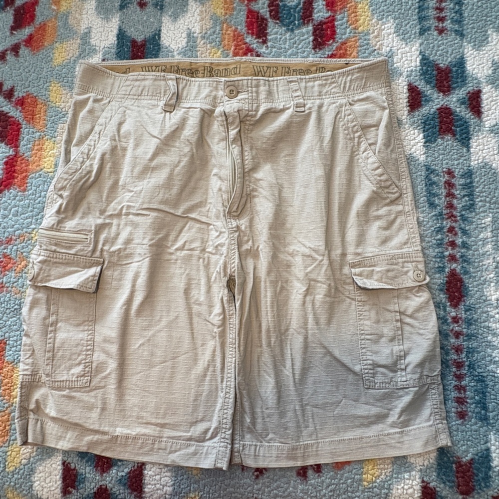 Men's Light Tan Cargo Shorts
